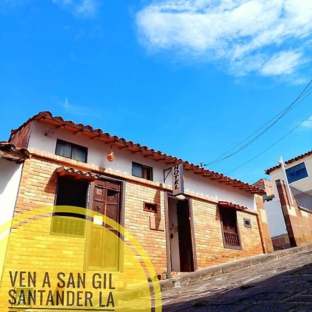 Santander Aleman Hostel San Gil Exteriör bild