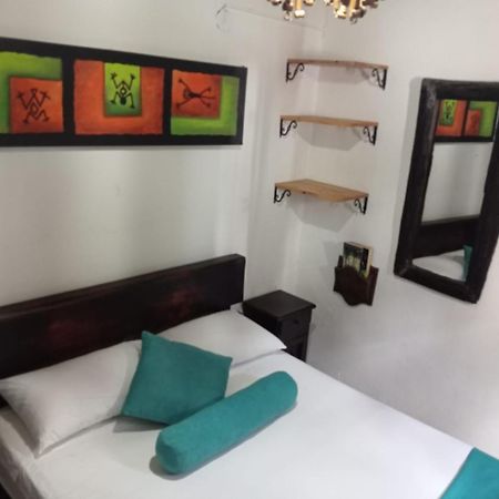 Santander Aleman Hostel San Gil Exteriör bild