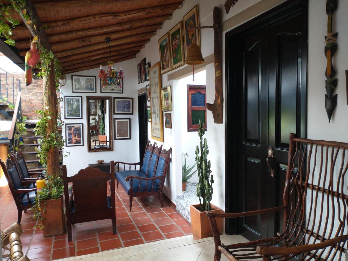 Santander Aleman Hostel San Gil Exteriör bild