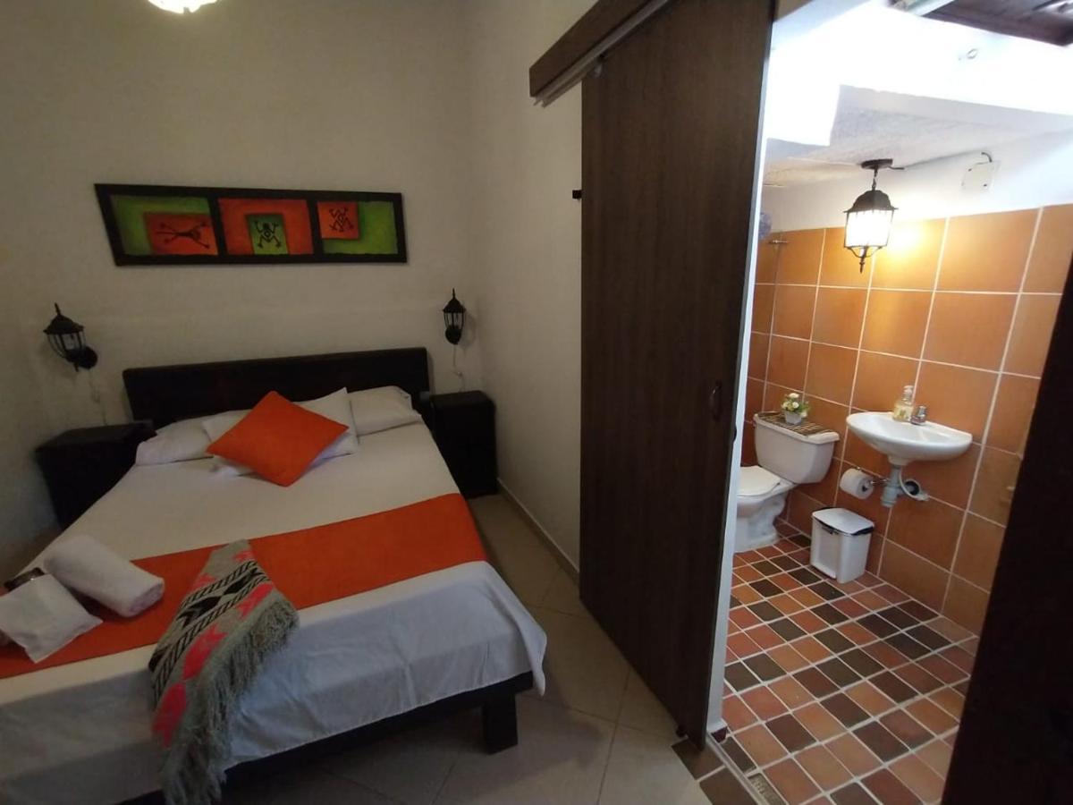 Santander Aleman Hostel San Gil Exteriör bild