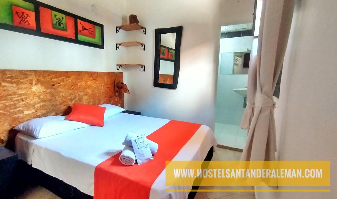 Santander Aleman Hostel San Gil Exteriör bild