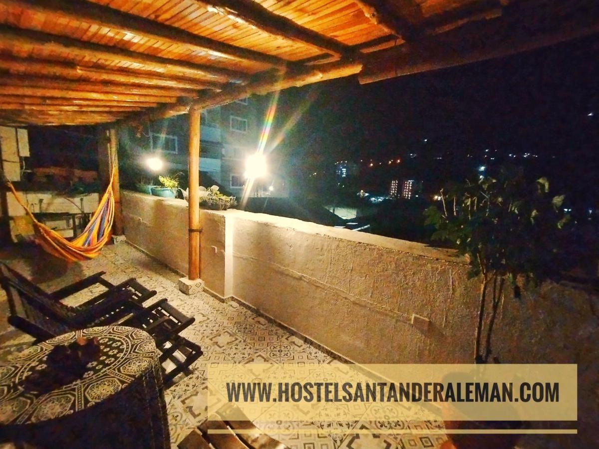 Santander Aleman Hostel San Gil Exteriör bild
