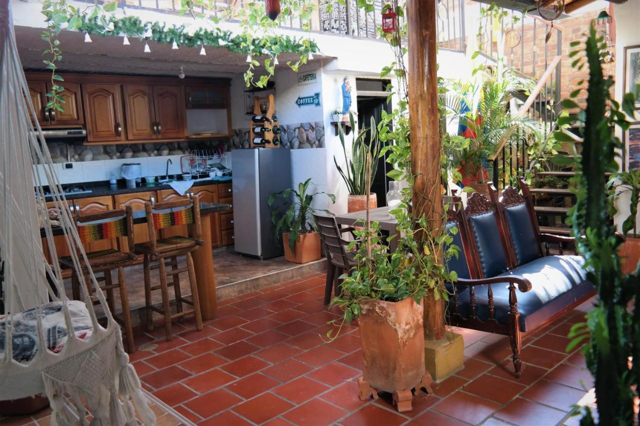 Santander Aleman Hostel San Gil Exteriör bild