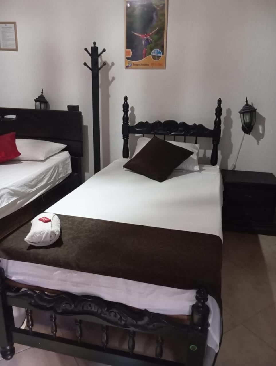Santander Aleman Hostel San Gil Exteriör bild
