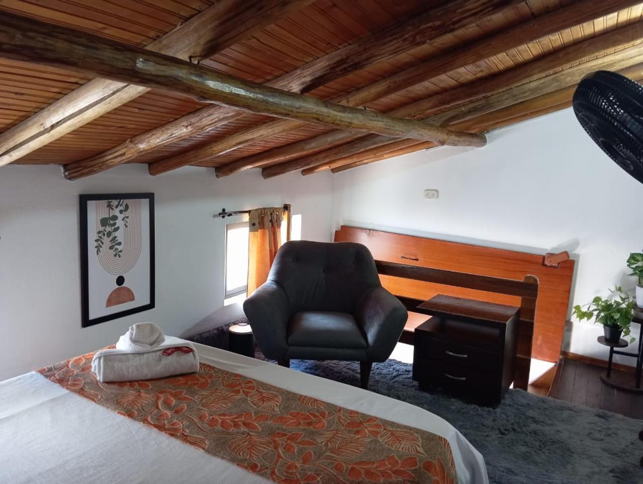 Santander Aleman Hostel San Gil Exteriör bild