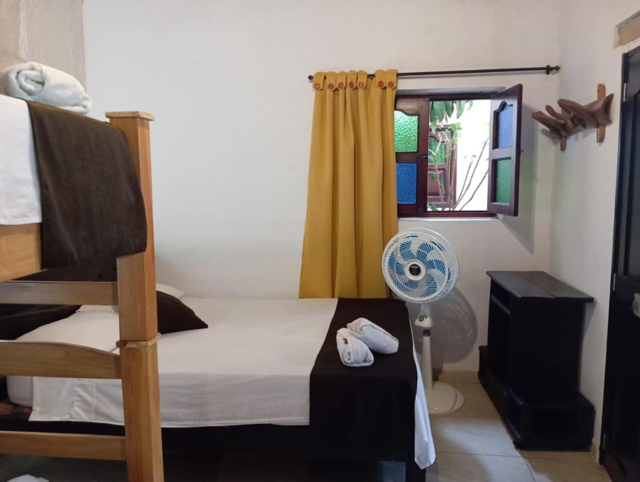 Santander Aleman Hostel San Gil Exteriör bild