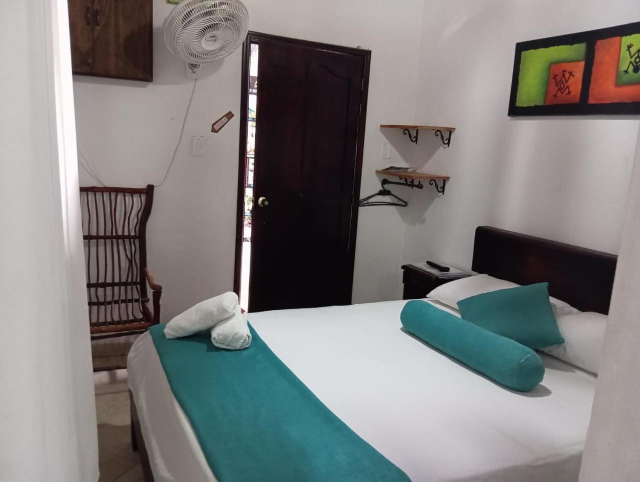 Santander Aleman Hostel San Gil Exteriör bild