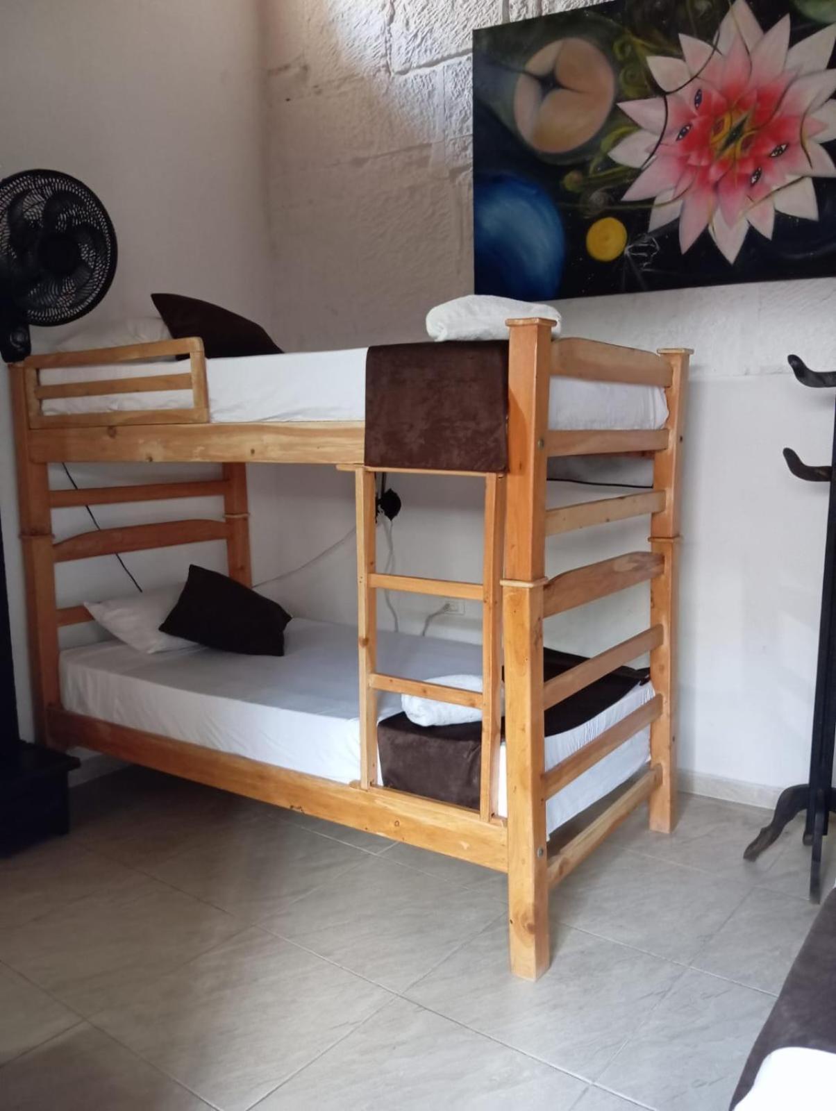 Santander Aleman Hostel San Gil Exteriör bild
